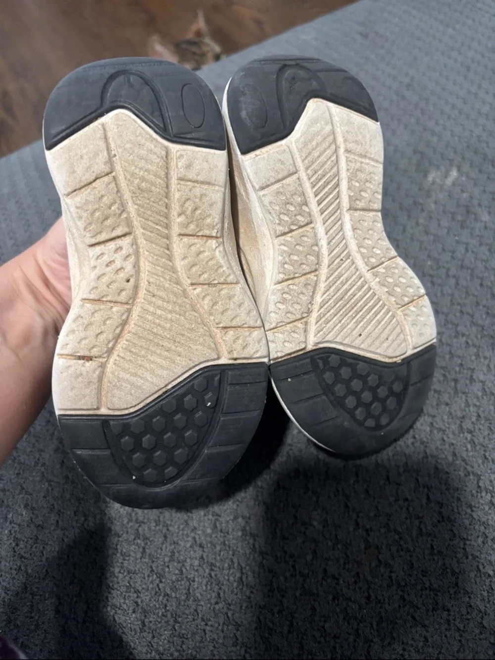 🟢10/$10 - Kids Black Velcro Athletic Sneakers